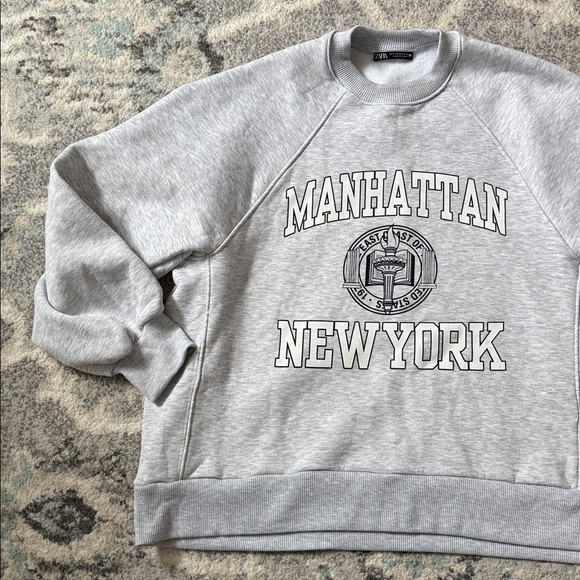 Zara Manhattan New York Crew Neck - Picture 2 of 10